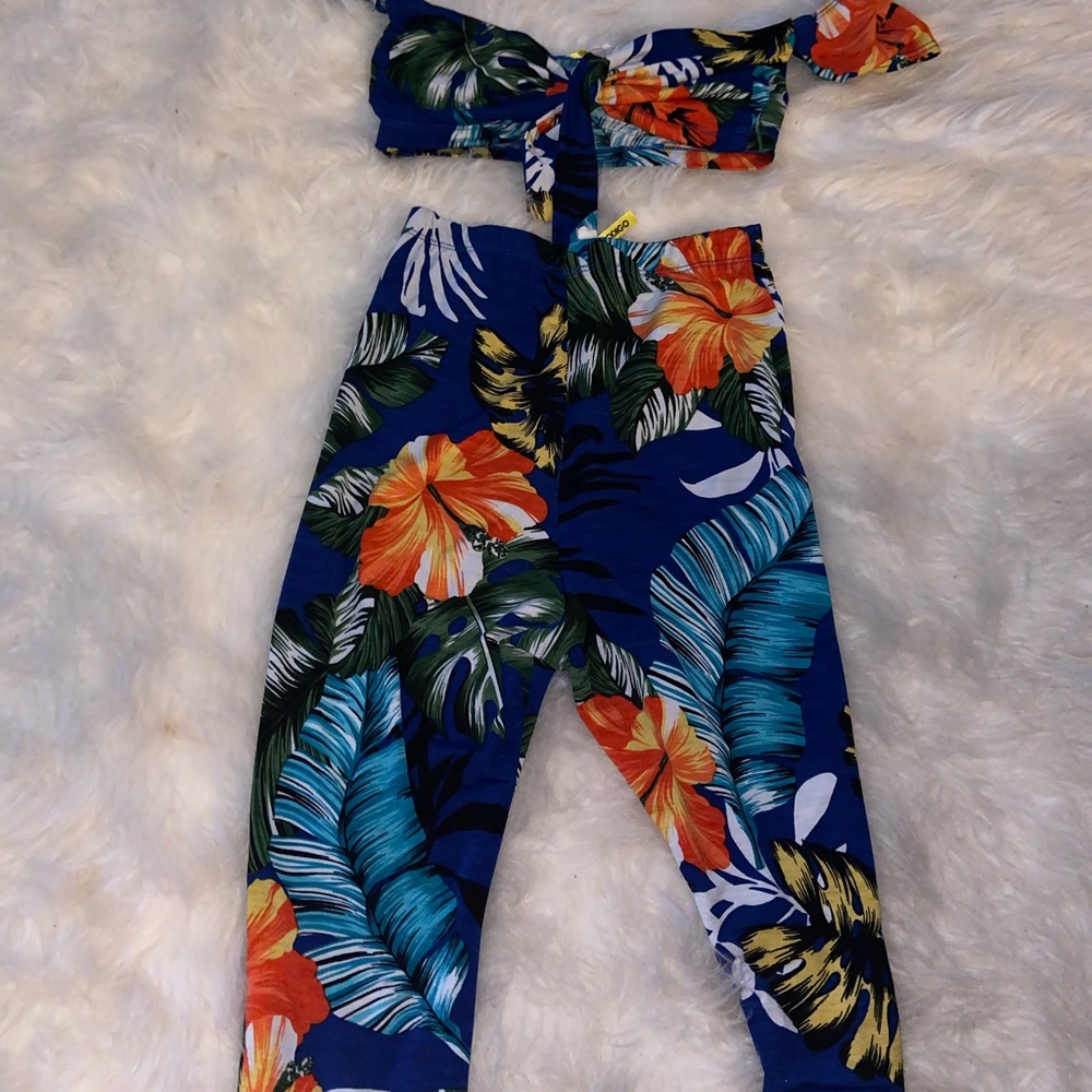 2 piece - Picture 2 of 2
